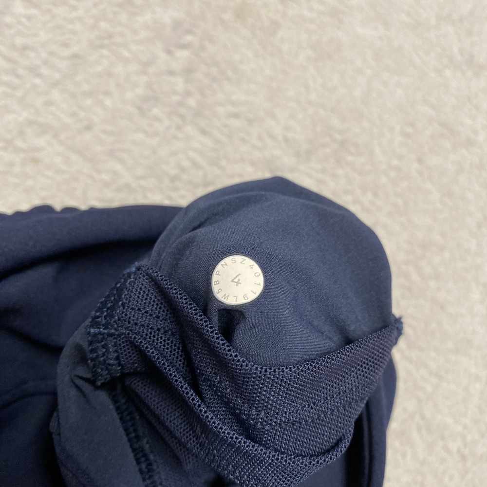 Lululemon On The Fly 7/8 Pant Womens 4 Navy Blue Casual Drawstring - Picture 9 of 9